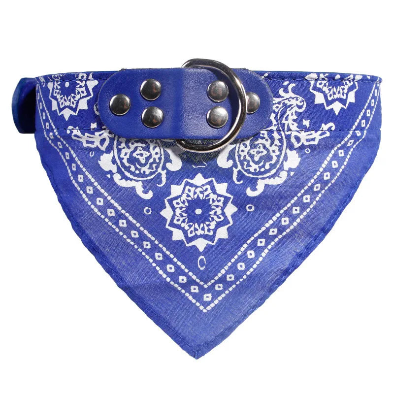 Bandana en Cuir PU Motif Cachemire pour Chien et Chat
