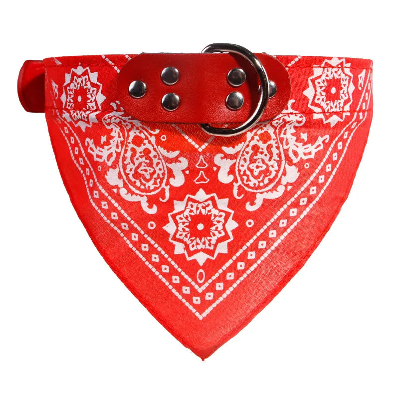 Bandana en Cuir PU Motif Cachemire pour Chien et Chat