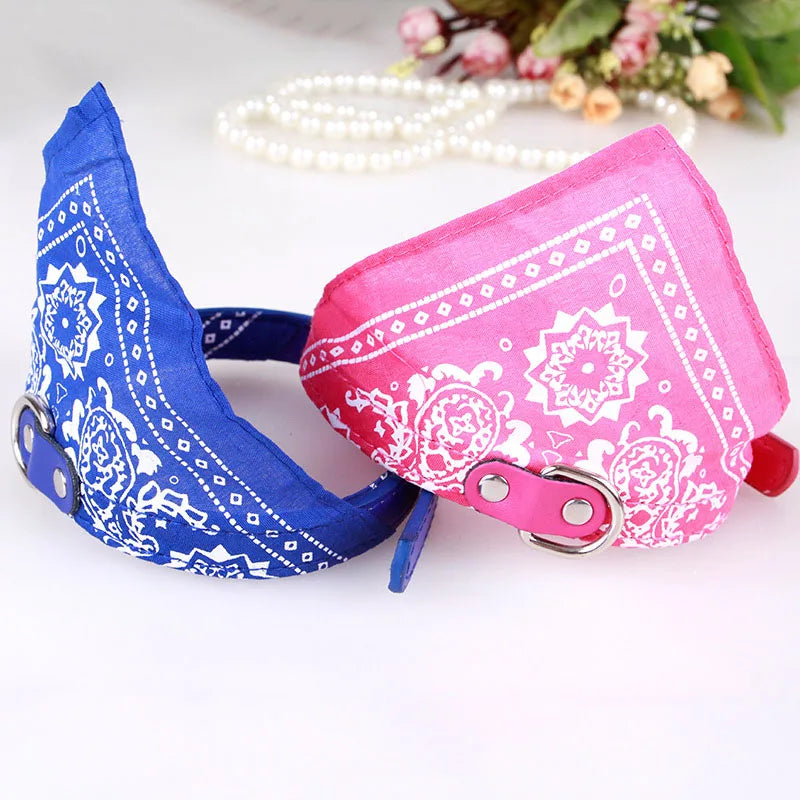 Bandana en Cuir PU Motif Cachemire pour Chien et Chat