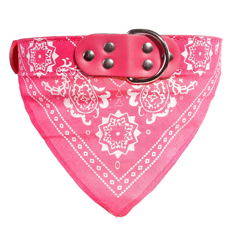 Bandana en Cuir PU Motif Cachemire pour Chien et Chat