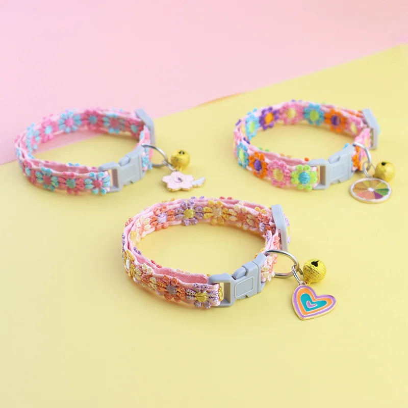 Collier avec Grelot Motif Empreintes pour Chien et Chat - Réglable