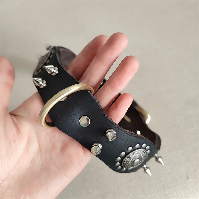 Collier en Cuir Vintage Clouté pour Chien