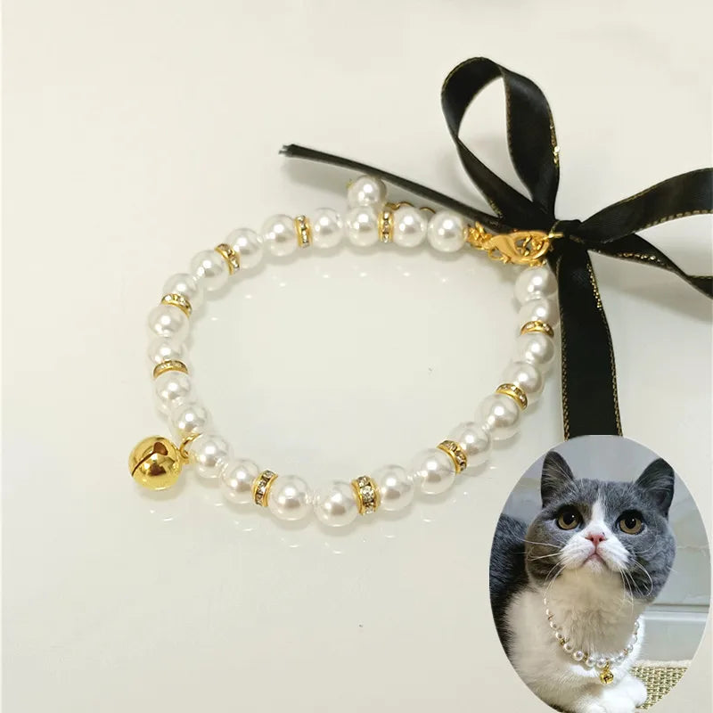 Collier Perles avec Grelot Doré et Ruban Noir pour Chien et Chat